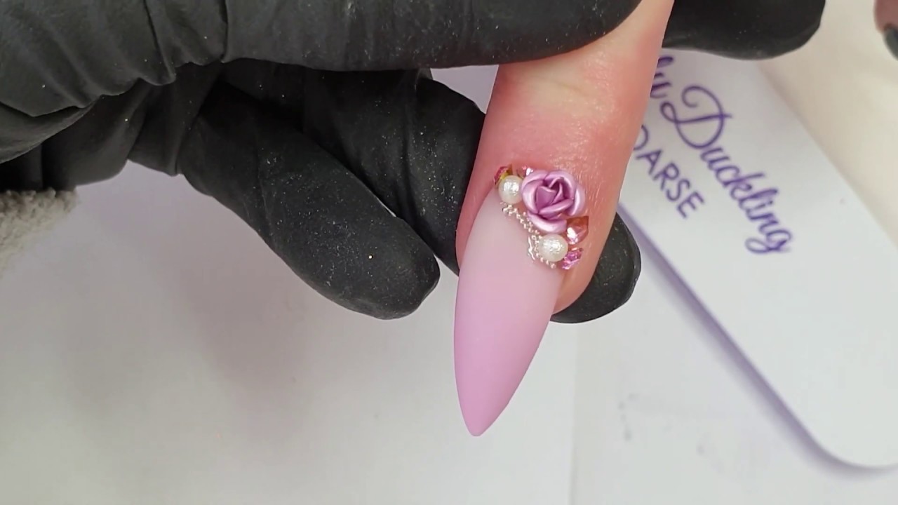 Colorboom by Alina Hoyo Nail Artist