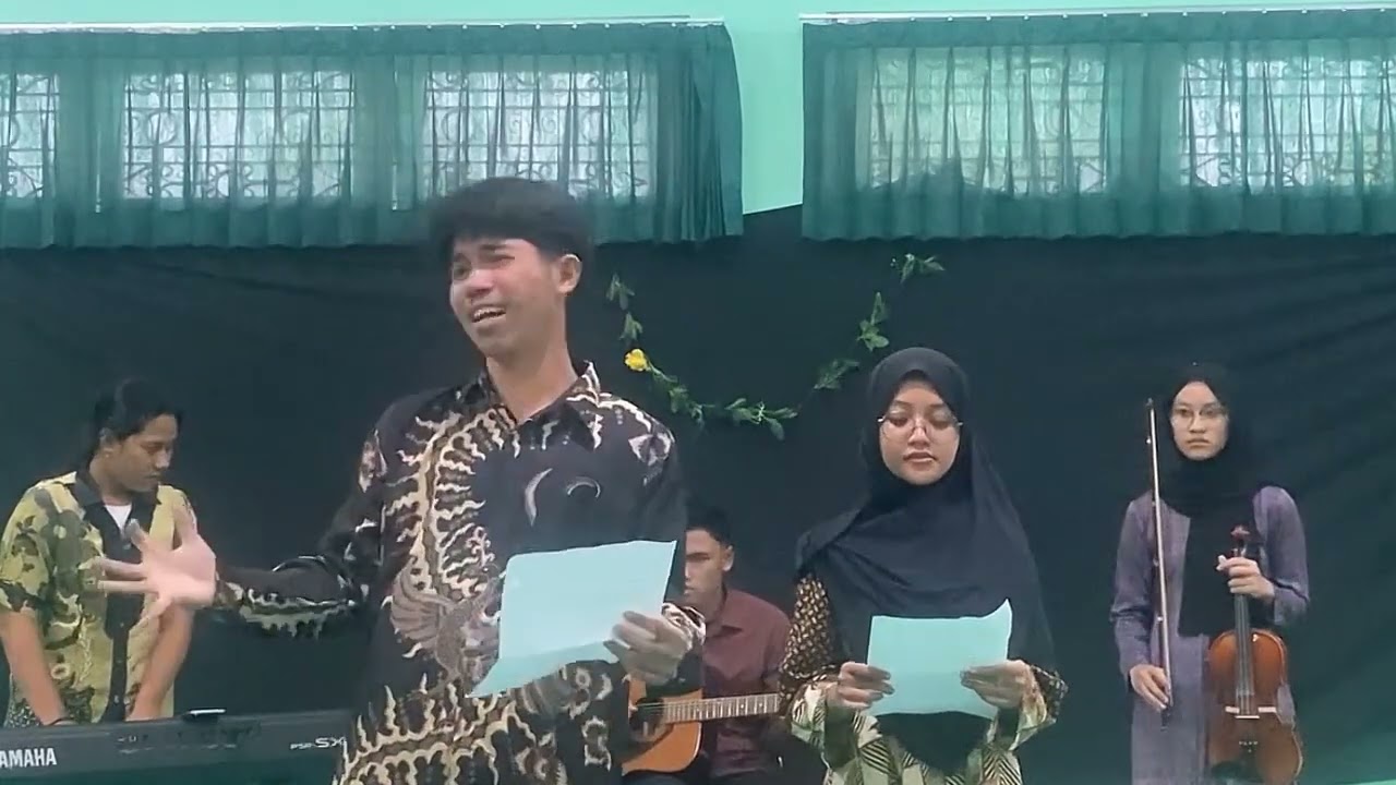 SMA NEGERI 1 POLANHARJO : 