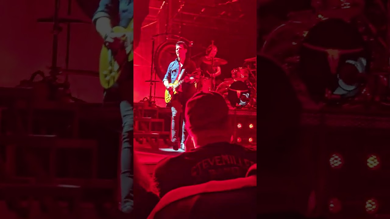 Rock My World (Little Country Girl) Brooks & Dunn Live Charlotte,  NC 3/28/25