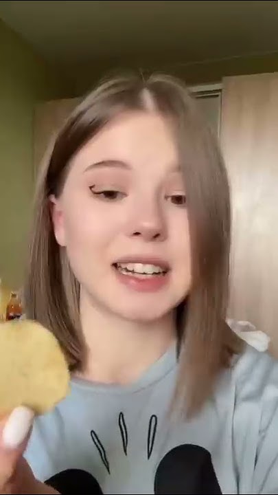 Пробую чипсы Ивлеевой😅 - YouTube