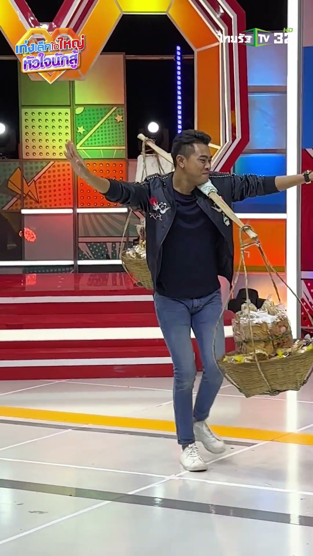 หาบเร่ขายขนมมันธรรมดาไป