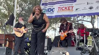 Video-Miniaturansicht von „Nora Jean Wallace performs "I'm A Blues Woman" @ 2022 Bradenton Blues Fest Saturday Dec.3“