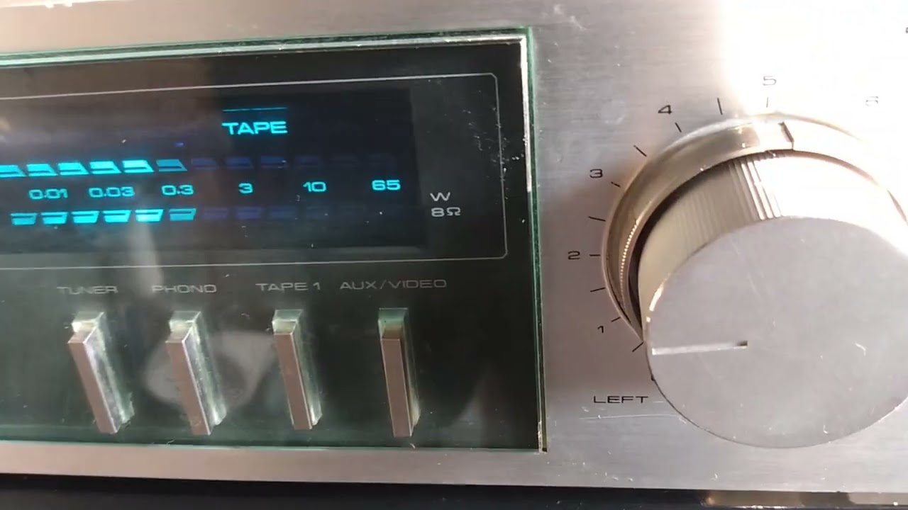 Pioneer SA-520 Stereo Integrated Amplifier (1981-82) - YouTube