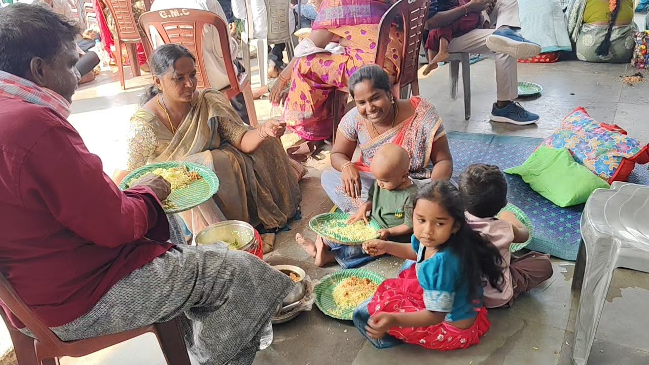 మా అమ్మ వాళ్లు మా కోసం పులిహోర మటన్ కర్రీ వండుకొని వచ్చారు అనుకున్నాది అనుకున్నట్టు మొత్తం జరిగింది🥰