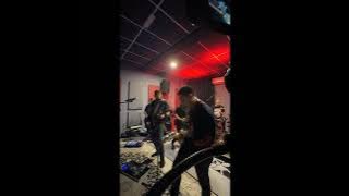 Mattra live featuring Jemir Metalphysics in Gema8 Studio Jengka City - Fuel (Cover)