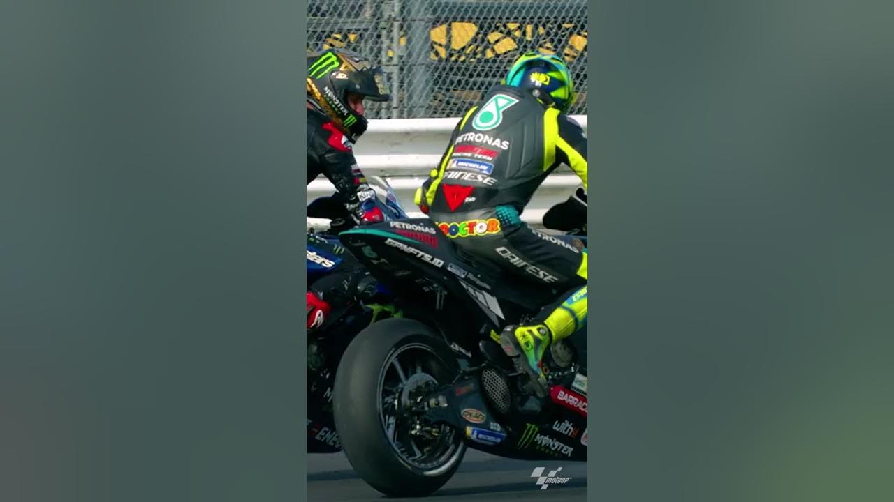 Valentino Rossi congratulates Fabio Quartararo | 2021 #EmiliaRomagnaGP Valentino Rossi congratulates Fabio Quartararo | 2021 #EmiliaRomagnaGP