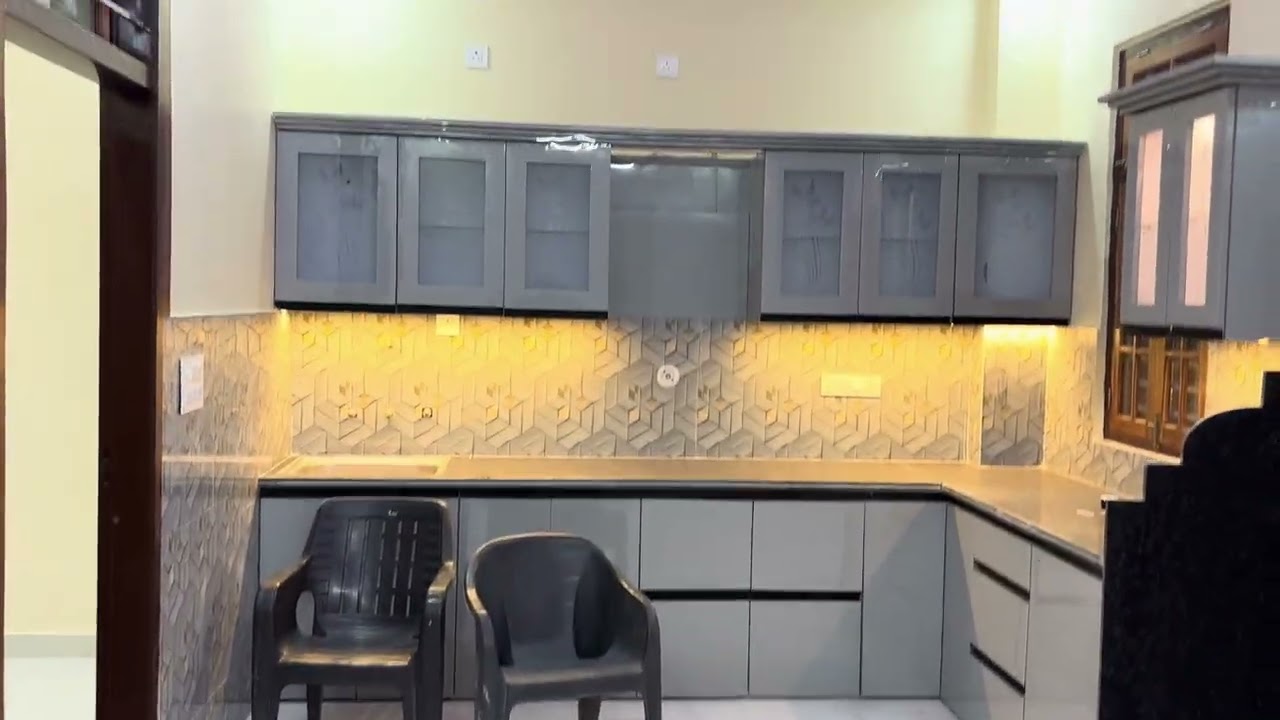 #Krishna Nagar Metro Station, Lucknow ready to move House 3BHK & M.9682436683  @vimalproperties 