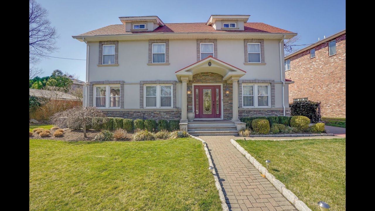 Elegant Home in Fort Lee, New Jersey Sotheby's International Realty