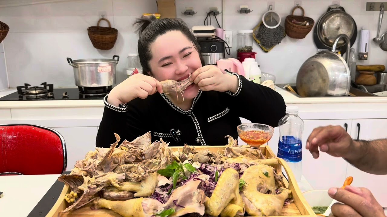 CHÁO GÀ GỎI CHUỐI CÂY E MỜI GĐ MÌNH NHA