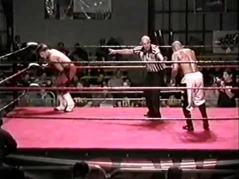 Low Ki vs. Daniel Bryan - APW King of the Indies 10/27/2001