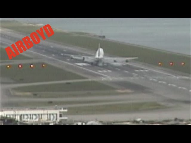 747 Hard Crosswind Landing In Hong Kong class=