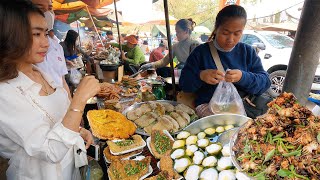 Best Cambodian Street Food In Countryside - Crispy Shrimp, Grilled Honeycombs, Fish Patty & More