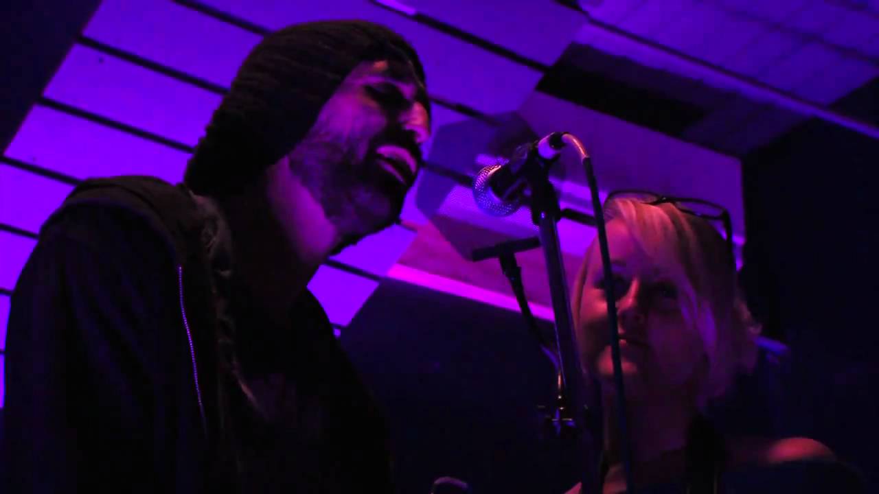 Rob Potylo performing "Shera" live at New Alliance Studios