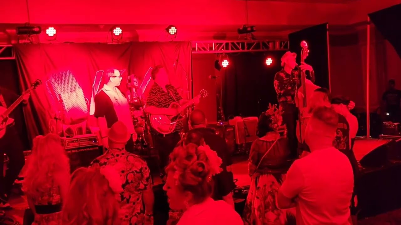 Roy Wilson & The Buzzards ☆ Love Calls ☆ Viva Las Vegas Rockabilly Weekend 26