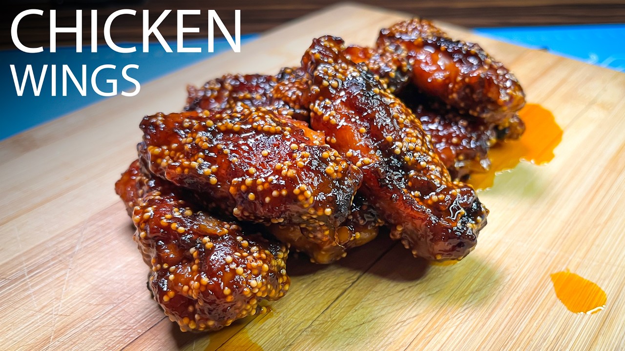 Delicious Beer-Glazed Chicken Wings with Mustard & Honey! 🍗🍯