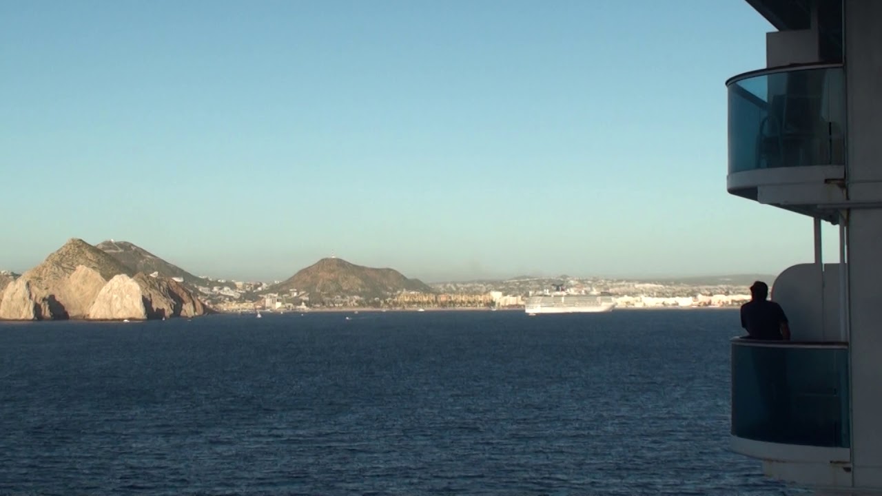 メキシコ カボサンルーカスに到着したクルーズ船からの眺め Youtube