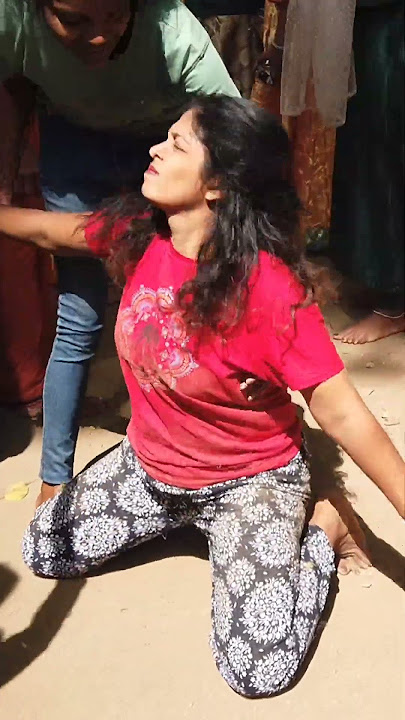 Girl dance for god Skanda #perahara #dance #hindufestival #buddist #buddhistfestival #hindu