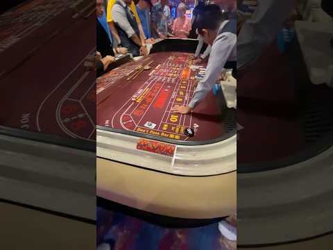 Roulette at Circa Resort & Casino Las Vegas @ChicoTwins! Live Roulette High Limit Table Fremont St