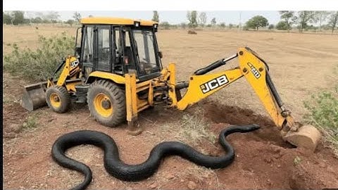 Old model Jcb 3dx Backhoe Pipeline Mud Digging | Jcb video