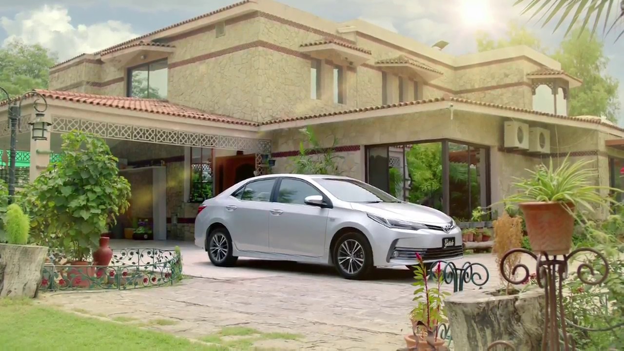 Toyota Corolla Grande - Live on Beach video phone lyrics