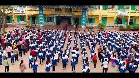 Trường tiểu học Tân Cương tập đồng diễn "Ngày hội thiếu nhi vui khoẻ - Tiến bước lên đoàn"