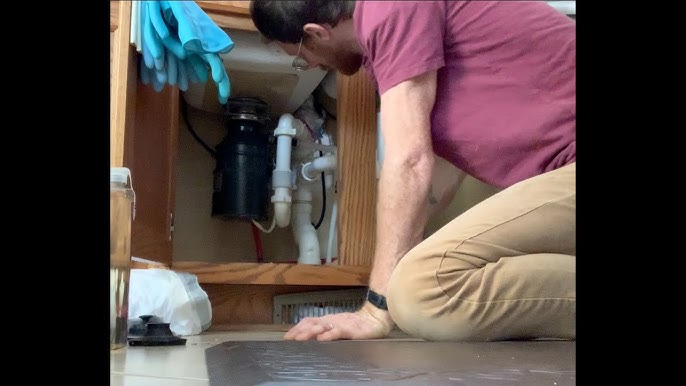 replace a cabinet bottom shelf｜TikTok Search