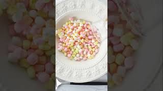 【韓国スイーツ】マロウポップ風“乾燥マシュマロ”のレシピ｜Dried Marshmallow "MALLOW POP" Recipe｜#Shorts