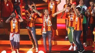 Wesley Sneijder - Fener Ağlama  HD Resimi