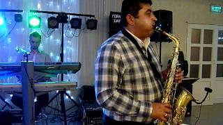 Video thumbnail of "formatia imperial brasov,marian carolea,joc de doi instrumental,saxofon.nunta 2011"