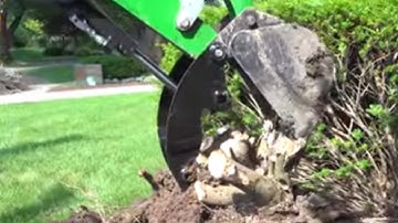 Hydraulic Thumb in Action!  260B Backhoe for John Deere 1025R