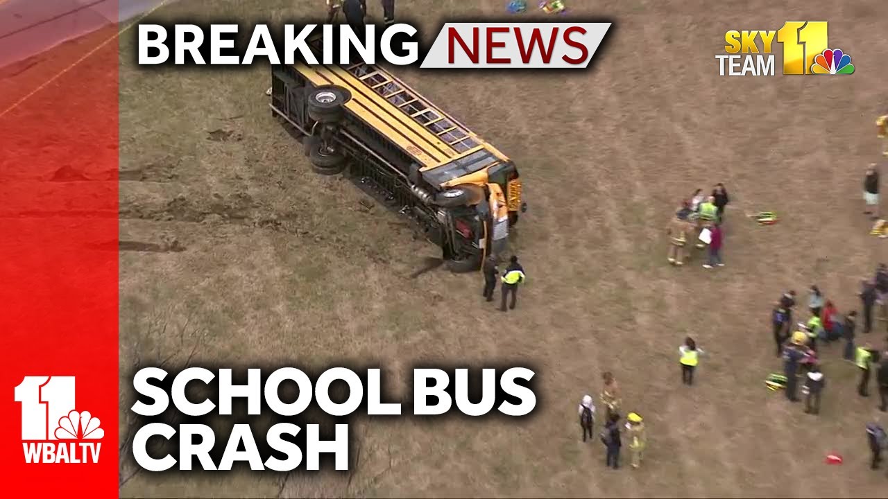 SkyTeam 11: School bus crashes in Columbia - YouTube