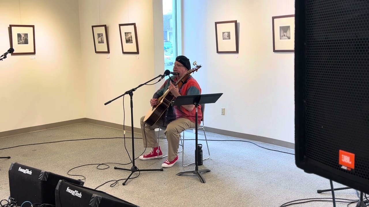 Christopher Frick and the Blowhard Orchestra live at 