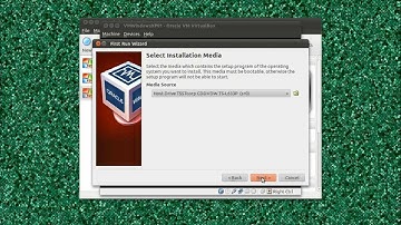 Virtualbox tutorial 2 of 3 showing how to install Windows onto Ubuntu with USB and full screen.