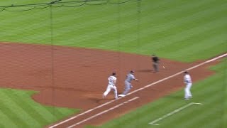 TB@HOU: Gomez comes around to score on throwing error