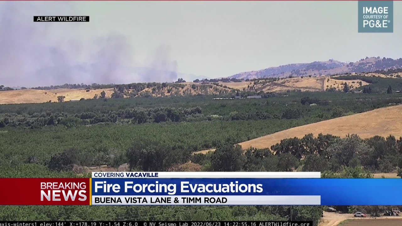Fire Near Vacaville Prompts Evacuation Orders - YouTube