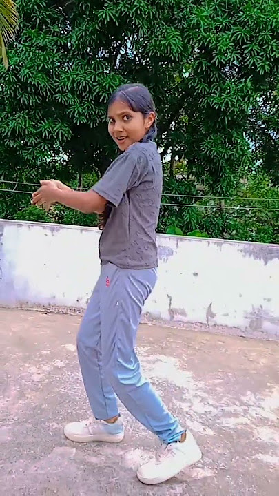 yara baje|dance|cover•@lam_SreenidhiAjay915