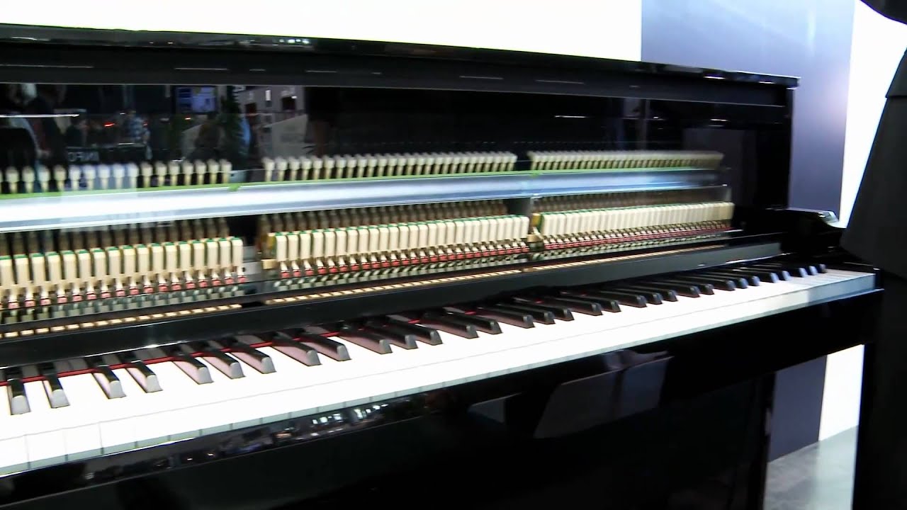 1 piano numérique YAMAHA Avant Grand N1X noir brillant 9…