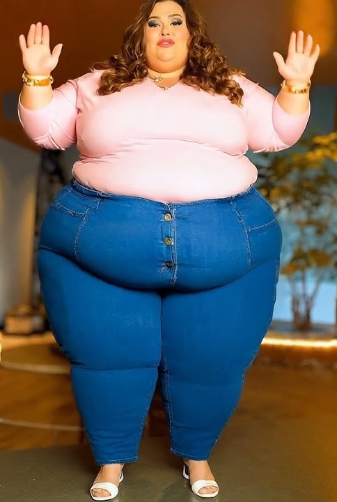 Curvy Host Takes the Challenge — Ends Up Bursting Out of Her Jeans!