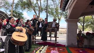 Tumba de Vicente Fernández, 2do aniversario luctuoso del Charro de Huentitán