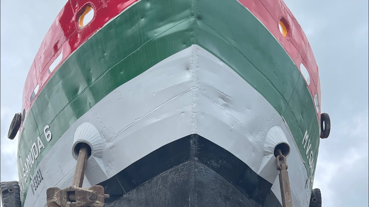 শিপ ইয়ার্ডে আমাদের বর্তমান কাজের অবস্থা খুব খারাপ রমজান। 