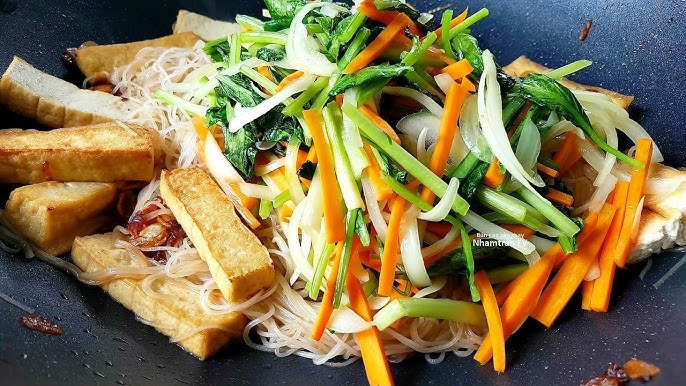 7. Câu Hỏi Thường Gặp về Bún Xào Chay