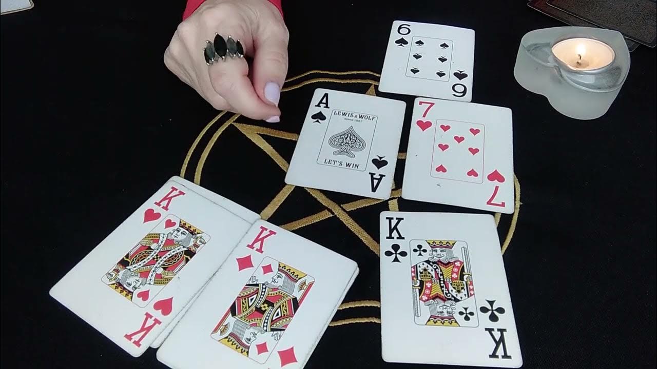 Погадать на короля на игральных. Гадание на крестового короля на игральных. Погадать на короля. Гадание на крестового короля на игральных. Гадание на крестового короля на игральных.