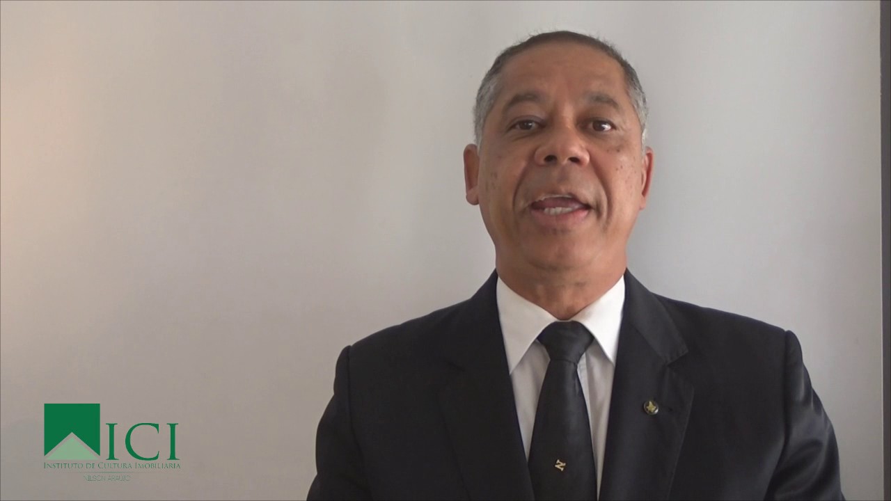 Carlos Recebeu 240 000 Pela Venda De Um Imovel