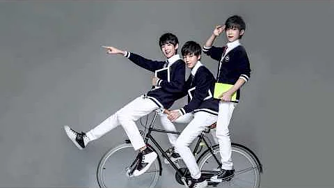 TFBOYS - 开学第一课 First Class [歌词字幕][节目《开学第一课》主题曲][完整高音质] The First Class Theme Song - 天天要闻