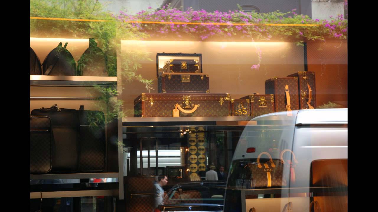 Louis Vuitton Hard Case (Hard Sided Luggage) in Bangkok Thailand - YouTube