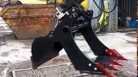 4 in 1 Excavator Bucket - By Evans & Reid