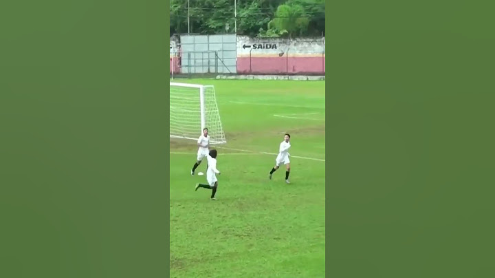 SANTOS PLAYER SCORES PUSKÁS GOAL!