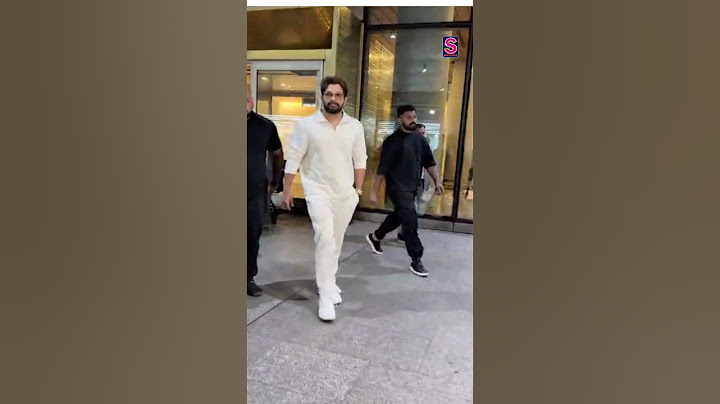 Allu Arjun Makes a Stylish Statement at the Airport!
