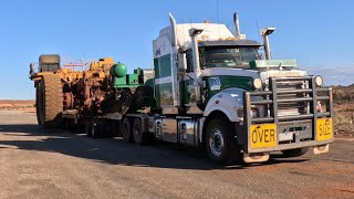 Mount Magnet Roadhouse: Pit Stop for Trucks of all shapes and sizes. #trucklife #australia #bigrigs