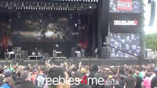 Download Festival 2011 - Bottle Fight !!!! (HD)